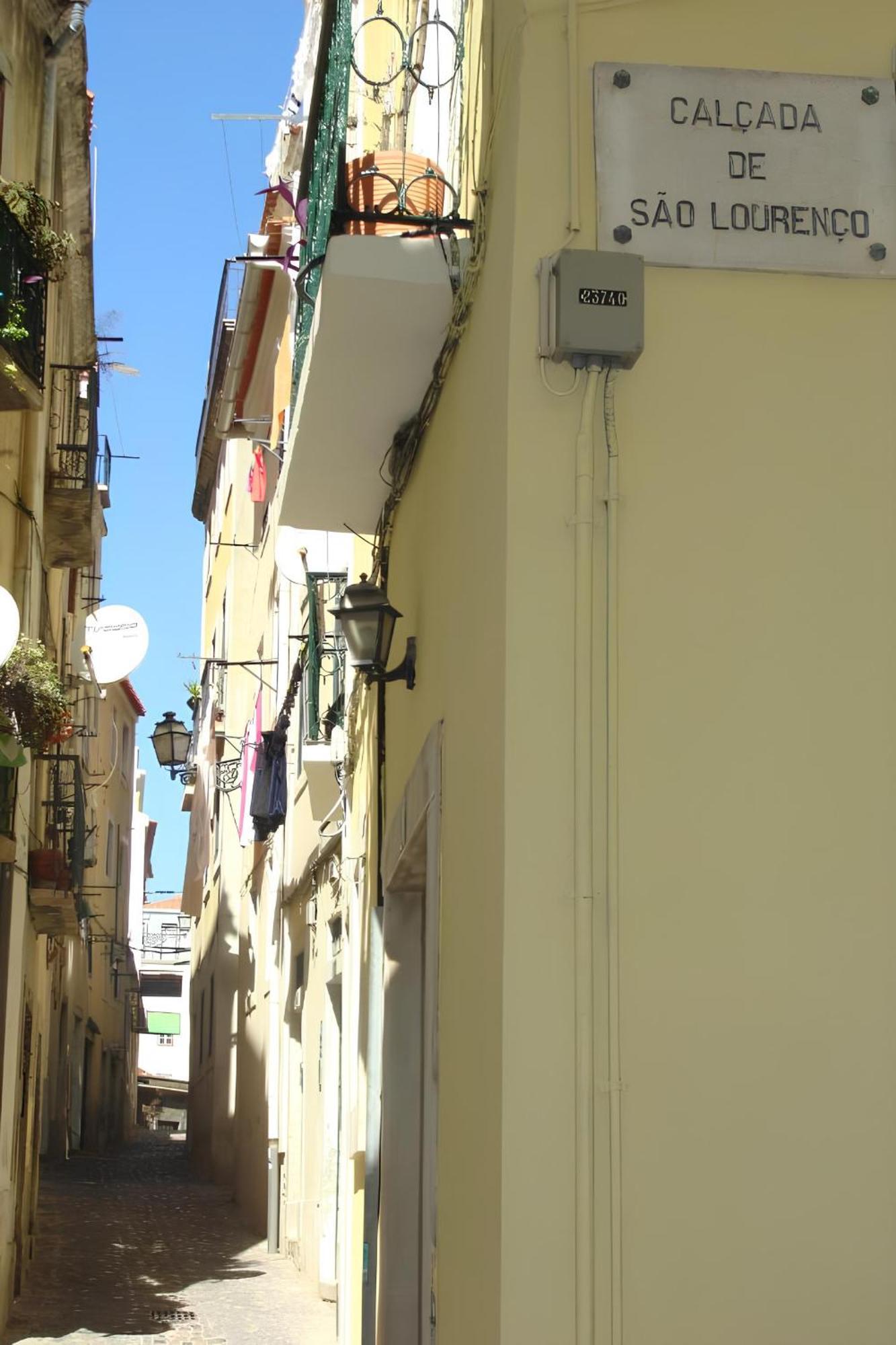 Casa Do Castelo 2- Work Or Relax In The Historic Heart Of Lisbon! Apartment Luaran gambar